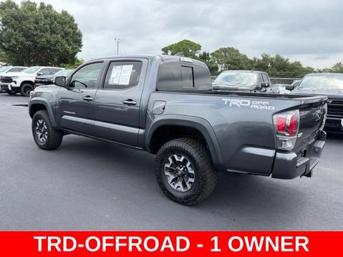 Used 2022 Toyota Tacoma TRD Off-Road w/ Technology Package RWD image 4