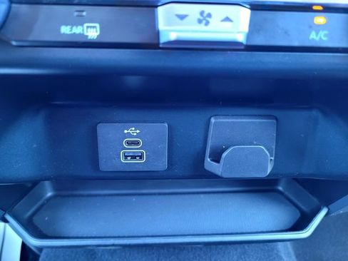 Used 2025 Ford F150 XLT w/ Equipment Group 301A Standard AWD/4WD image 18