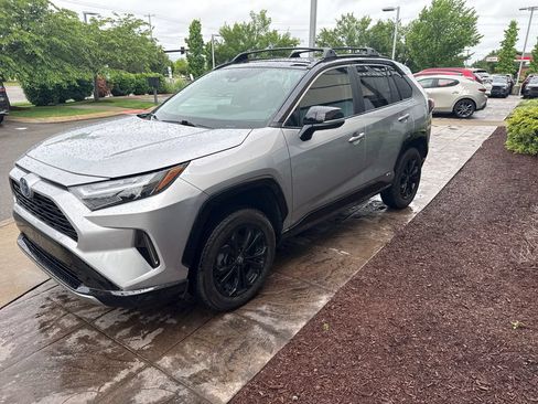 Used 2024 Toyota RAV4 XSE w/ Weather Package AWD/4WD image 9