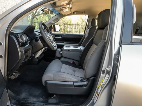 Used 2015 Toyota Tundra SR5 RWD image 4