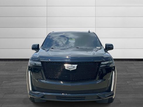 Used 2022 Cadillac Escalade Sport Platinum w/ LPO, ONYX Package AWD/4WD image 8