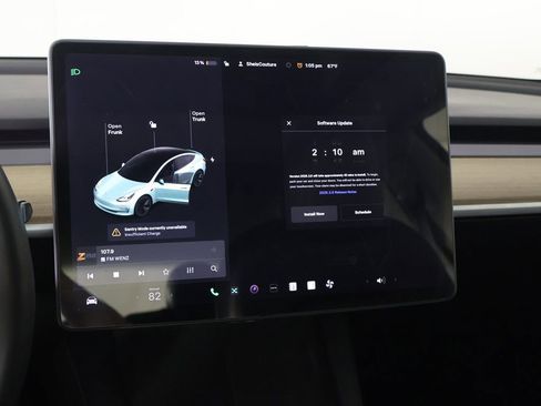 Used 2021 Tesla Model 3 Standard Range Plus image 36