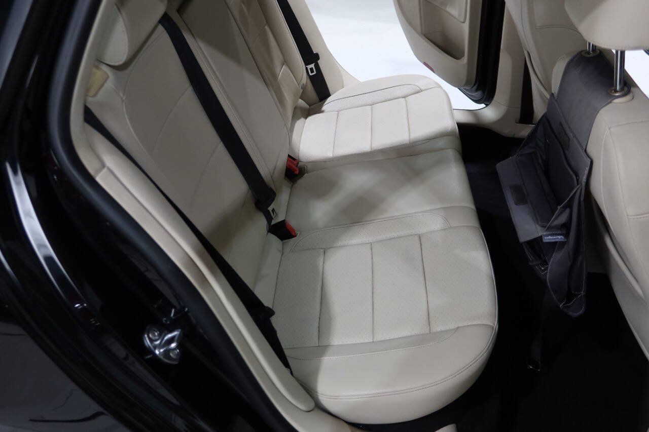 Used 2014 Volkswagen Jetta TDI FWD image 14
