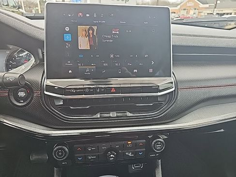 Used 2022 Jeep Compass Trailhawk w/ Trailhawk Convenience Group image 29