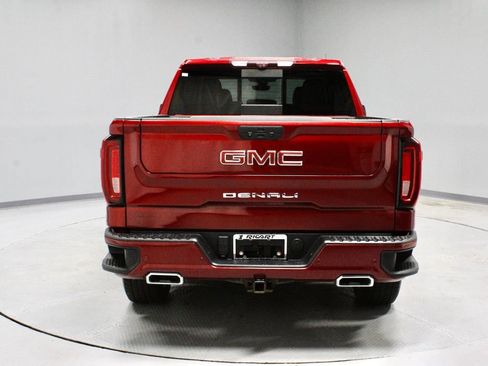 Used 2021 GMC Sierra 1500 Denali w/ Denali Ultimate Package AWD/4WD image 9