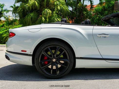 Used 2020 Bentley Continental GT V8 First Edition image 10