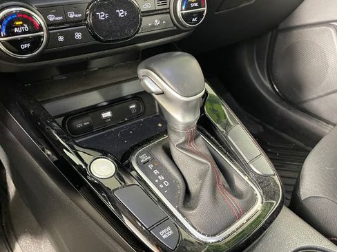 Certified 2023 Kia Soul GT-Line FWD image 9