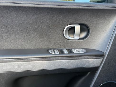 Used 2023 Hyundai Ioniq 5 SEL image 11