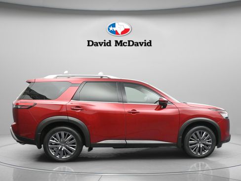 Used 2022 Nissan Pathfinder SL w/ SL Premium Package image 9