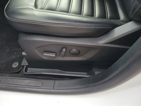 Used 2024 Ford Edge SEL AWD/4WD image 18