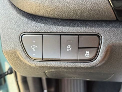 Certified 2025 Kia Seltos S FWD image 27