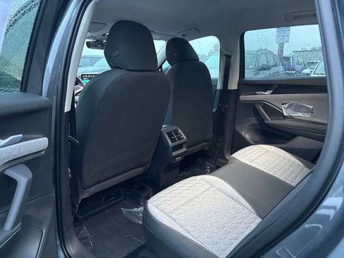 New 2025 Volkswagen Tiguan S image 13