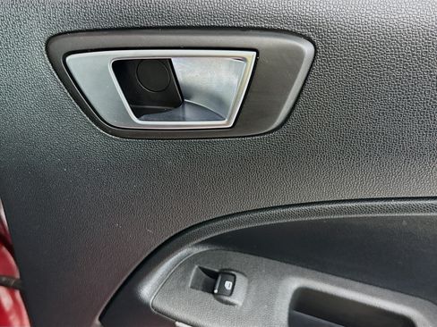 Used 2019 Ford EcoSport SE AWD/4WD image 30