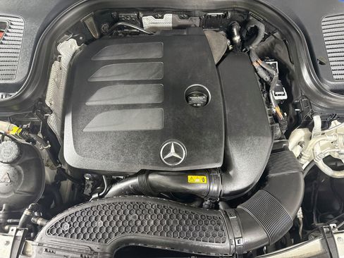 Used 2021 Mercedes-Benz GLC 300 image 39