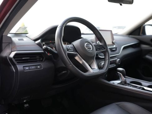 Used 2019 Nissan Altima 2.5 SR FWD image 15