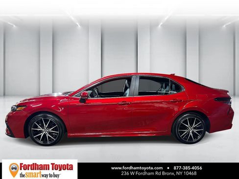 Certified 2024 Toyota Camry SE FWD image 7