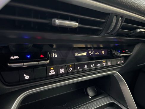 Used 2024 MAZDA CX-90 3.3 Turbo w/ Preferred Plus image 34