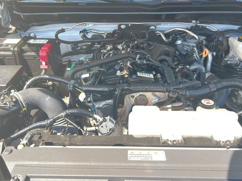 Used 2024 Toyota Tacoma TRD Off-Road AWD/4WD image 20