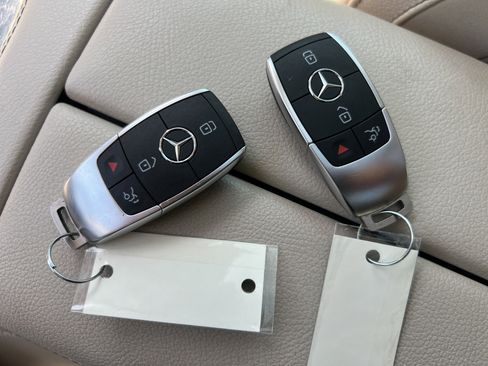 Certified 2020 Mercedes-Benz GLS 580 4MATIC image 37