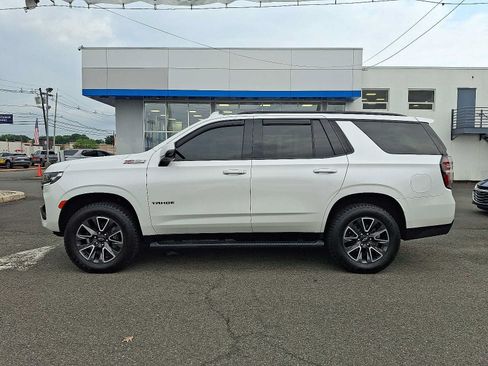 Used 2021 Chevrolet Tahoe Z71 w/ Luxury Package AWD/4WD image 4