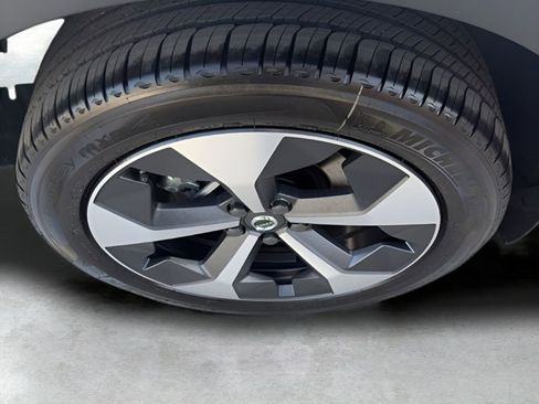 New 2026 Volvo XC40 B5 Plus w/ Protection Package Premier image 19