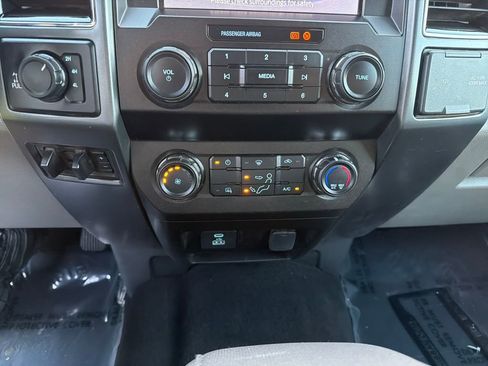 Used 2022 Ford F250 XLT w/ XLT Value Package image 28