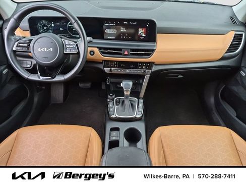 Certified 2024 Kia Seltos SX w/ SX Sunroof Package AWD/4WD image 29