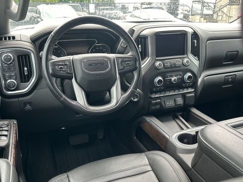 Used 2021 GMC Sierra 1500 Denali w/ Denali Ultimate Package AWD/4WD image 23