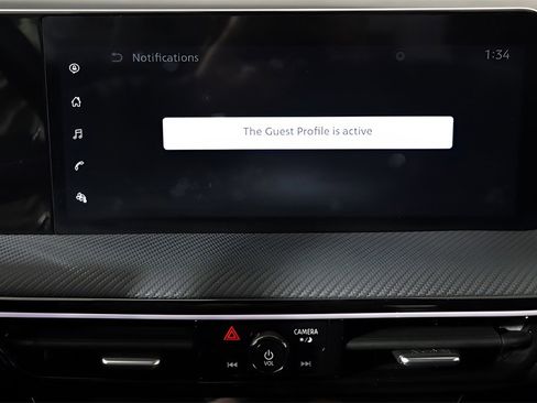 Used 2025 Nissan Kicks SR image 28