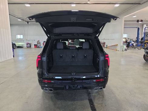 Used 2025 Chevrolet Traverse RS AWD/4WD image 30