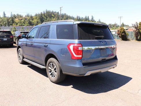 Used 2020 Ford Expedition XLT w/ Equipment Group 202A AWD/4WD image 7