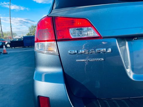 Used 2013 Subaru Outback 2.5i Limited image 17