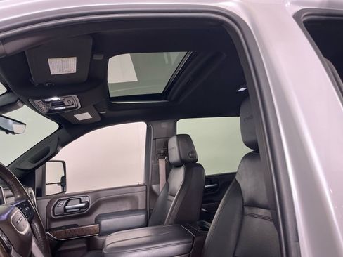 Used 2023 GMC Sierra 2500 Denali w/ Denali Ultimate Package image 23