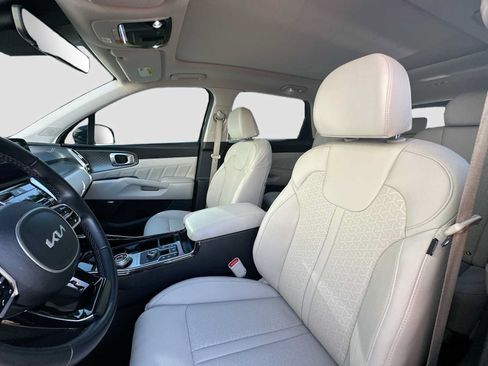 Used 2023 Kia Sorento SX Prestige w/ Panoramic Sunroof Package AWD/4WD image 22