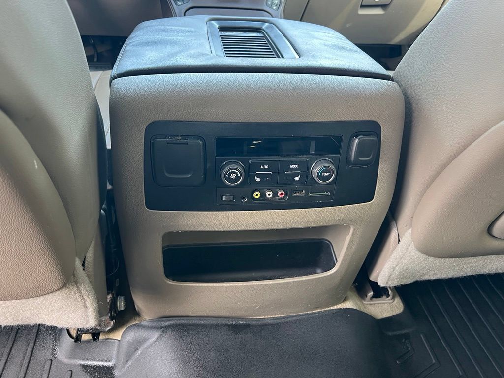 Used 2015 Chevrolet Tahoe LTZ AWD/4WD image 22