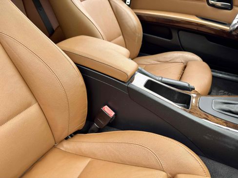 Used 2011 BMW 328i xDrive Coupe image 52