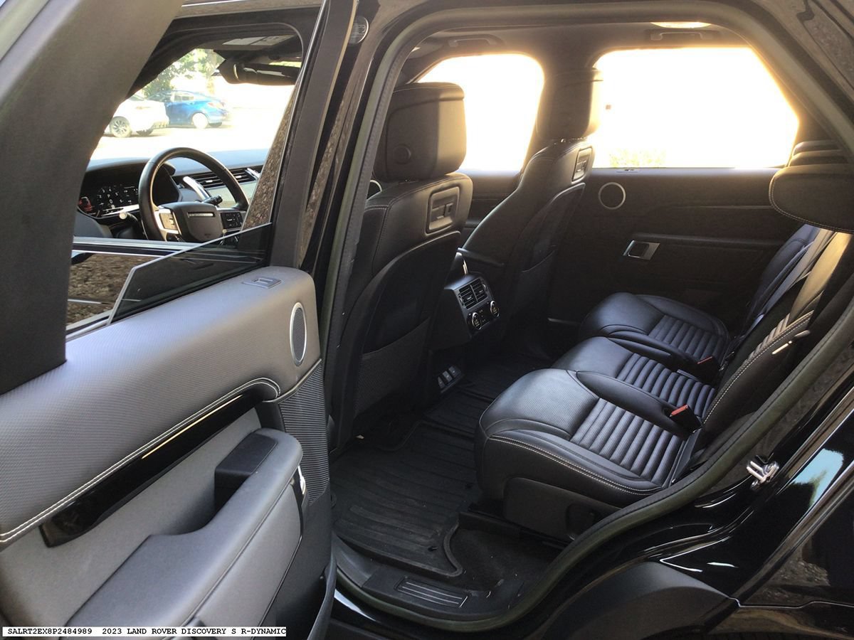 Used 2023 Land Rover Discovery S R-Dynamic AWD/4WD image 14