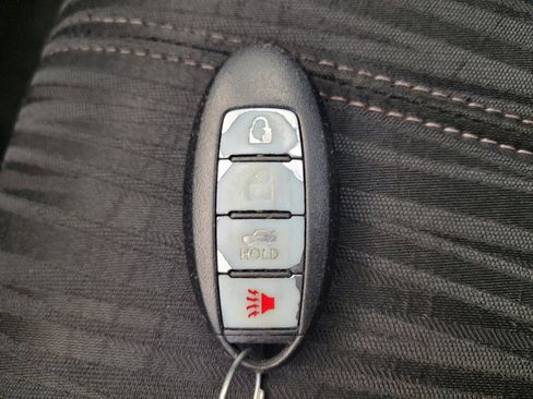 Used 2018 Nissan Sentra SV FWD image 32