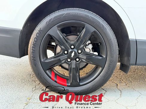 Used 2019 Chevrolet Equinox LT FWD image 25