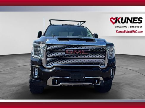 Used 2022 GMC Sierra 3500 Denali w/ Denali Ultimate Package AWD/4WD image 3