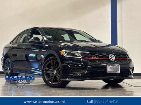 Used 2019 Volkswagen Jetta GLI FWD image 1
