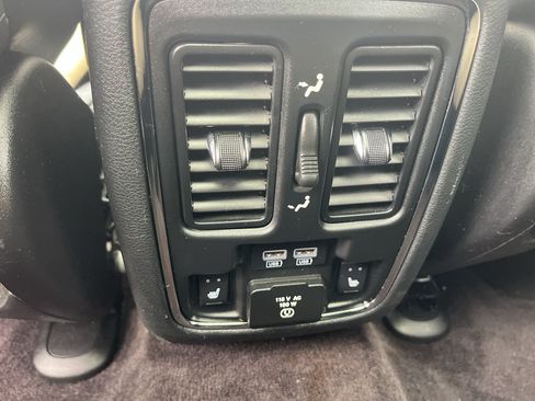 Used 2016 Jeep Grand Cherokee Limited 75th Anniversary AWD/4WD image 32