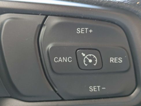 Used 2022 Jeep Wrangler Unlimited Sport AWD/4WD image 27