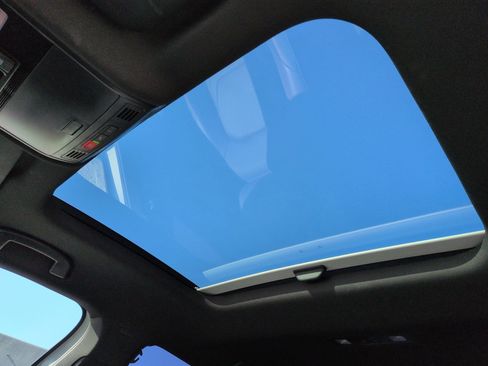 Used 2024 Volkswagen Jetta GLI Autobahn w/ GLI Black Package image 27