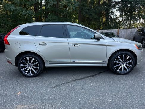 Used 2017 Volvo XC60 T6 Inscription w/ Preferred Option Package image 8