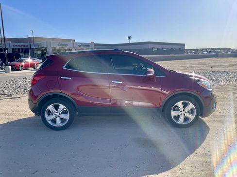 Used 2016 Buick Encore Convenience FWD image 6