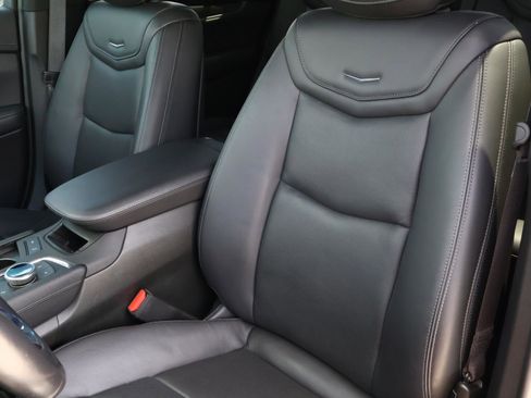 Certified 2024 Cadillac XT6 Sport w/ Technology Package image 19