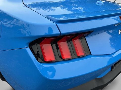 Used 2022 Ford Mustang GT Premium w/ Equipment Group 401A RWD image 37