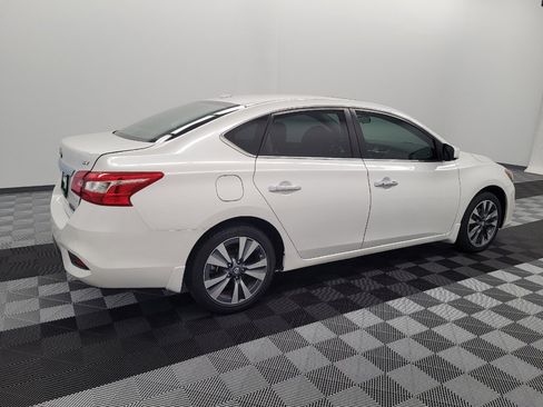 Used 2019 Nissan Sentra SV w/ Special Edition Package FWD image 10