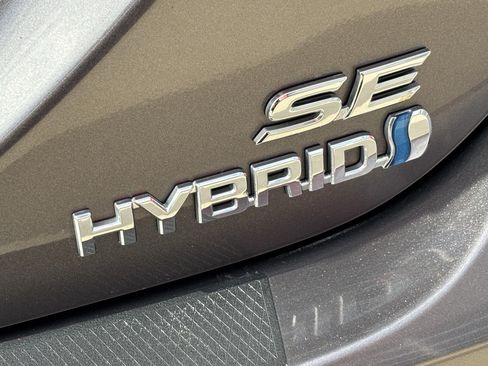 Used 2019 Toyota Camry SE w/ Audio Package FWD image 15